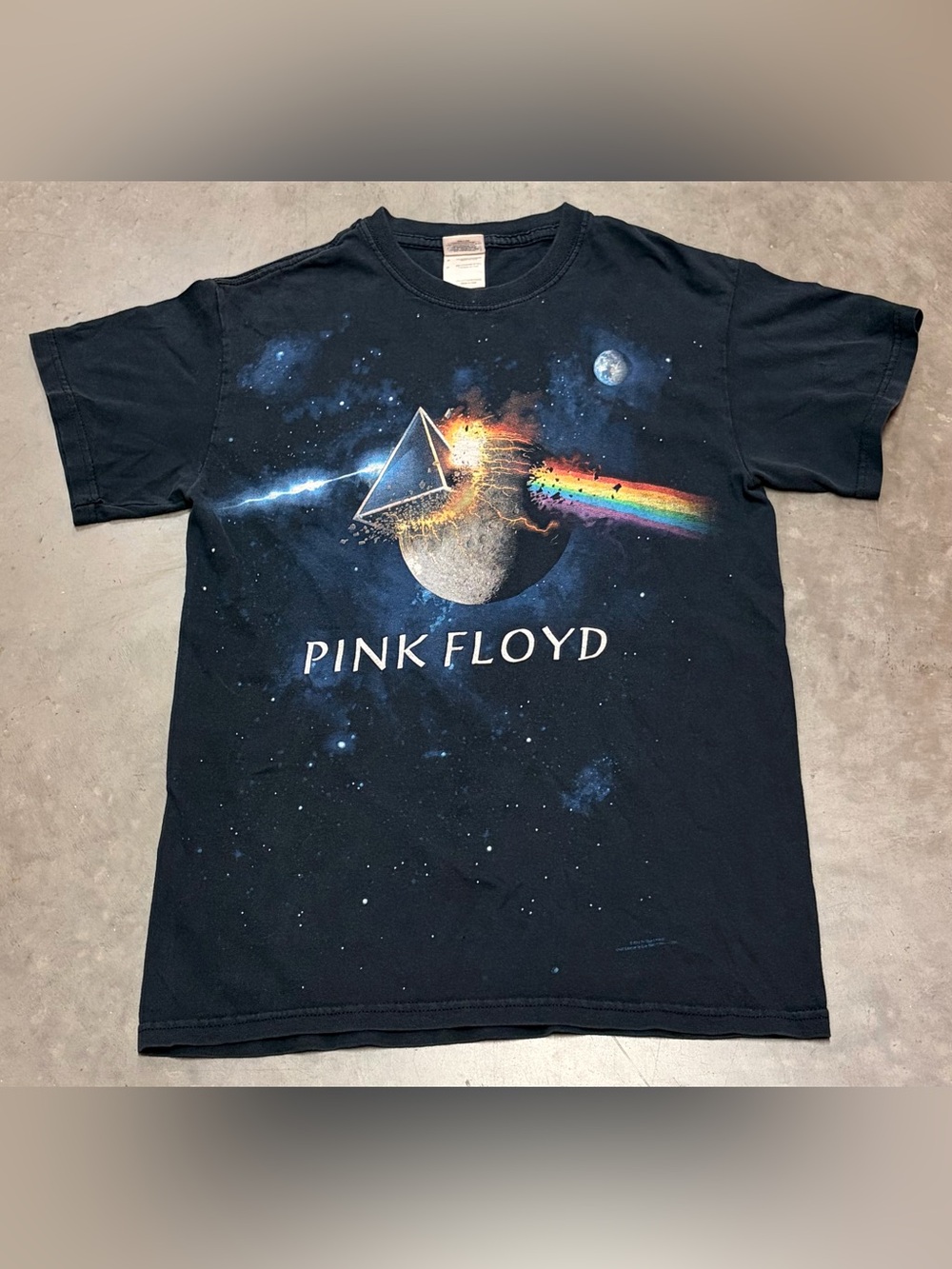 2001 Y2K Pink Floyd Black T-Shirt with Multicolor Prism Graphic